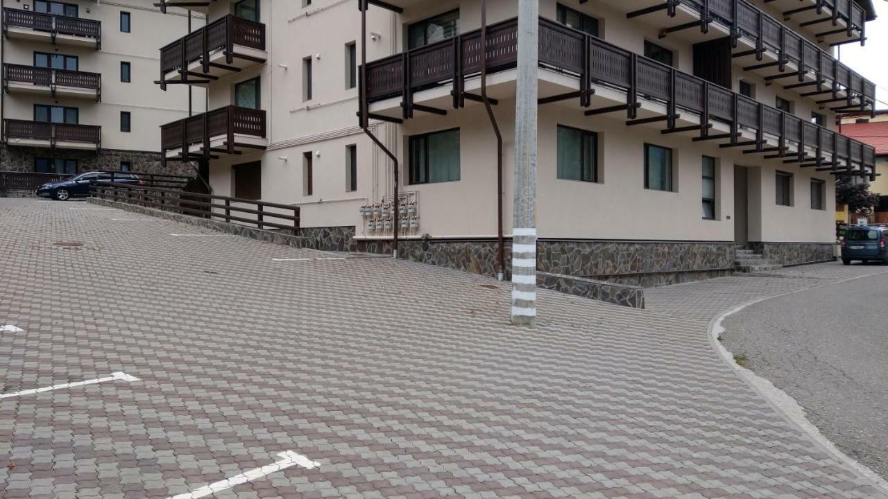 Studio 10 Buşteni Buitenkant foto