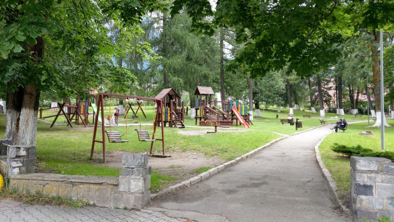 Studio 10 Buşteni Buitenkant foto