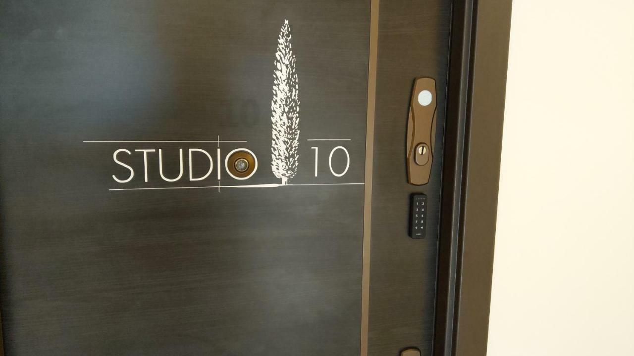 Studio 10 Buşteni Buitenkant foto
